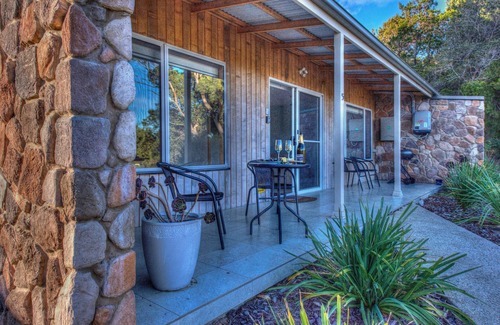 Coles Bay Apartment | Freycinet Stone Studio 6