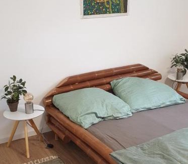 Neustadt an der Aisch Apartment | Frisch renoviert mit Dachterrasse - Genieße Ruhe und Grün nahe Neustadt Aisch