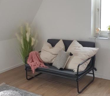 Neustadt an der Aisch Apartment | Frisch renoviert mit Dachterrasse - Genieße Ruhe und Grün nahe Neustadt Aisch