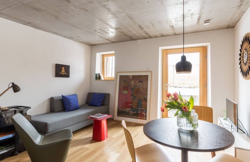 Gundelfingen Apartment | FRIZ 2, Design-Apartment in historischer Scheune