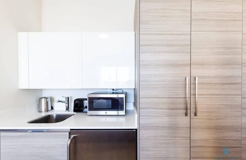 Hollywood Condo | Front Bay View, Enjoy Sunsets, Amazing Pool