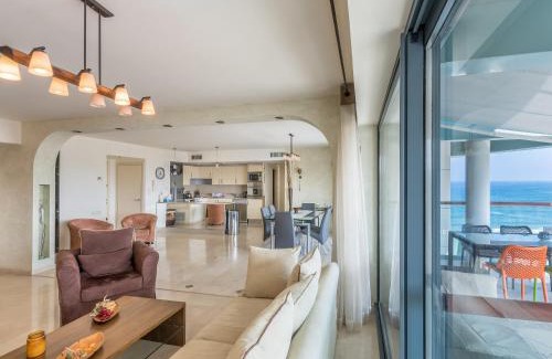 Herzliya Pituach Apartment | Front of Beach next Ritz Hotel - 3 Bedroom& 3 Bathroom