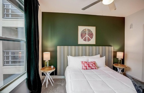 North Burnet Apartment | Frontdesk 1 BR Apt Near St. Edwards Park