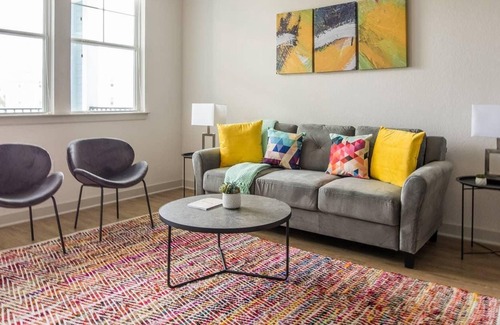 Golden Glades - The Woods Apartment | Frontdesk | Lively + Hip 1BR Apt w/ Balcony