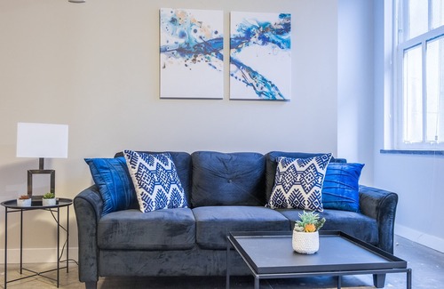 Downtown Des Moines Apartment | FRONTDESK R&T Lofts Downtown Des Moines