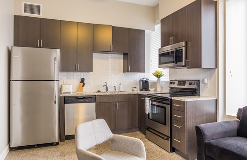 Downtown Des Moines Apartment | FRONTDESK R&T Lofts Downtown Des Moines