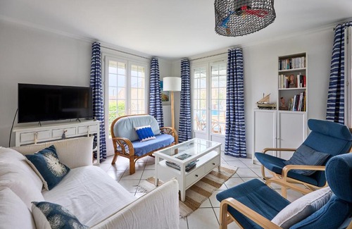 Courseulles-sur-Mer House | Frontenac - Véranda et jardin clos