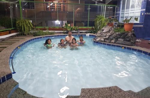 Banos de Agua Santa Hotel | Fuentes del Volcán