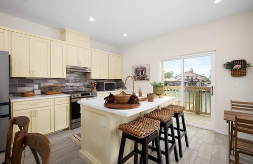 Port Isabel House | Full Beach House - Sleeps up to 12 in private units each with full kitchens!