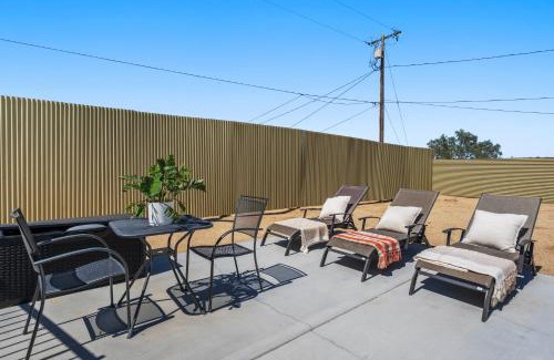 Joshua Tree House | Fully Fenced Hot Tub Pool Grill
