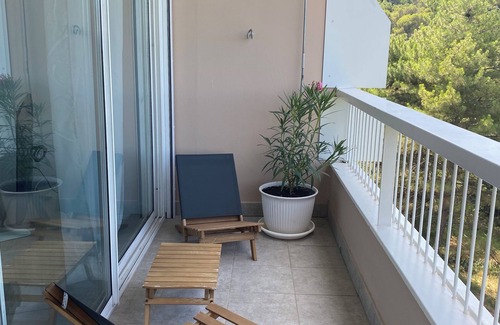 Mondragon Apartment | Fully renovated T4 apartment in gated community