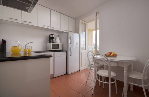 Sao Pedro Ski Chalet | Funchal Window City Center by Madeira Sun Travel