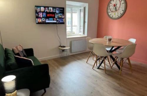 Craponne Apartment | Functional apartment in center of Craponne