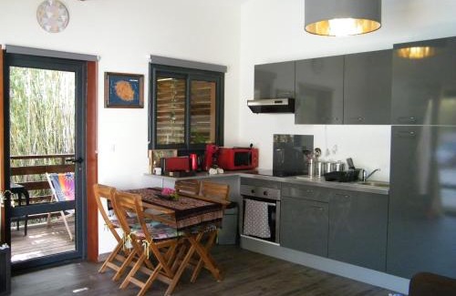 Saint-Gilles-les Hauts House | Géranium et Manguier Guest House