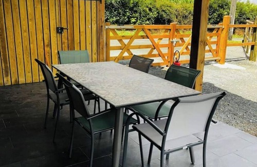 Verruyes Apartment | Gîte à la Campagne Piscine