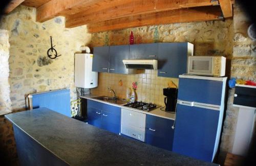 Grospierres Apartment | Gîte #12, 12 Pers, Domaine De Ribiere