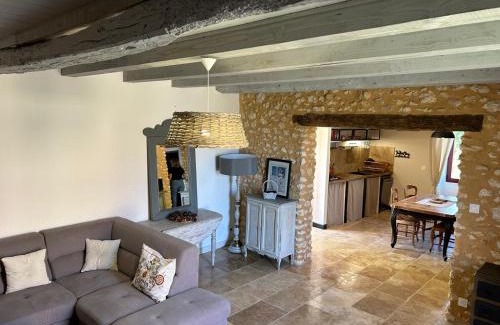 Saint-Amand-de-Vergt House | Gîte 4 personnes - à pied au " Lac de Neufont " et 3km de VERGT