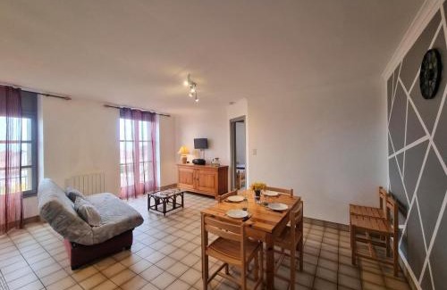Saint-Andre-dʼApchon House | Gîte charmant à Saint-André-d'Apchon, animaux admis - FR-1-496-366
