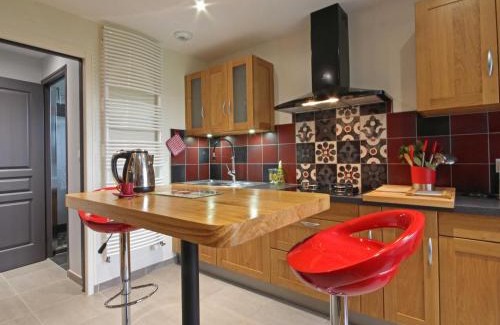 Antoigny House | Gîte charmant et lumineux près de Bagnoles de l'Orne, jardin, cheminée, télétravail, WIFI inclus - FR-1-497-14