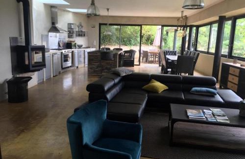 Altillac Apartment | Gîte de France à Altillac 4 épis - Gîte de France 8 personnes MAE-0731