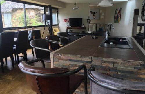 Altillac Apartment | Gîte de France à Altillac 4 épis - Gîte de France 8 personnes MAE-0731