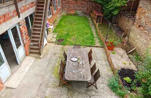 Gingsheim House | Gîte des Quatre Vents 6 à 8 personnes proche Strasbourg au calme, jardin,ping pong, oeuf frais