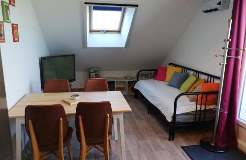Ingrannes Apartment | Gîte Les Anes de Medeina