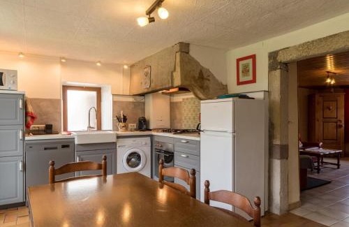 Saint-Bresson House | Gîte paisible dans ancienne ferme comtoise avec animaux acceptés - FR-1-583-416