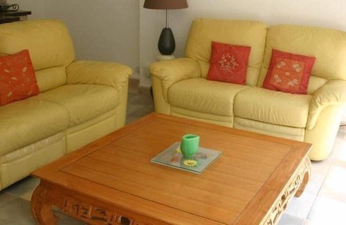 Roquebrune-sur-Argens Cottage | Gîte-Private Bathroom-Gîte Amandier