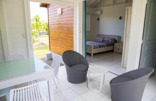 Baie-Mahault House | Gîte spacieux avec Jacuzzi - *5 étoiles*