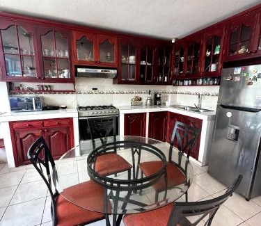 Bahia de la Academia House | Galapagos Endemic
