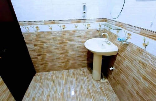 Gulshan-E-Jamal House | Galaxy Inn