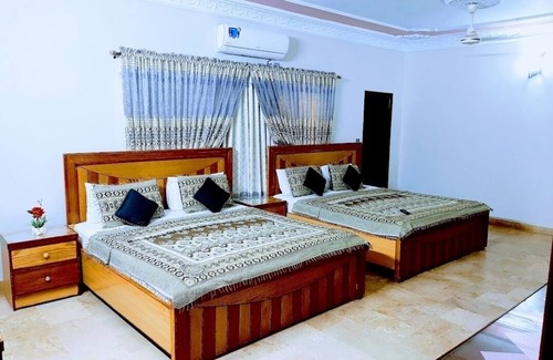 Gulshan-E-Jamal House | Galaxy Inn