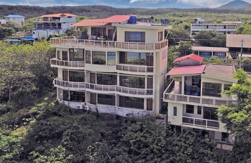 Puerto Baquerizo Moreno Apartment | Galeodan Pompano Suite