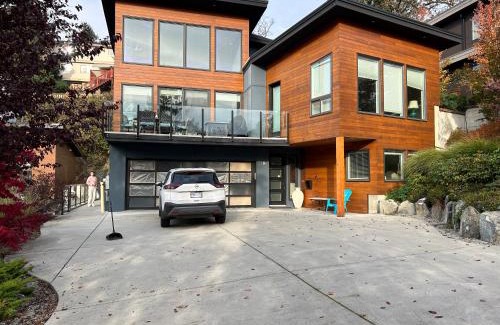 Saanich West Apartment | Galloping Goose B&B in Beautiful Victoria