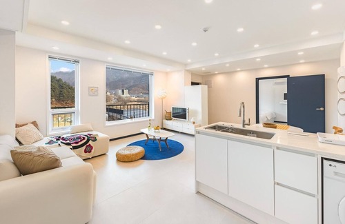 Gapyeong House | Gapyeong Haneul Sanchaek Poolvilla Pensi