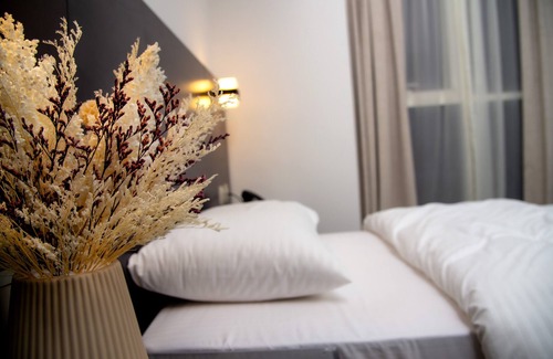 Naif Hotel | Garden City Hotel