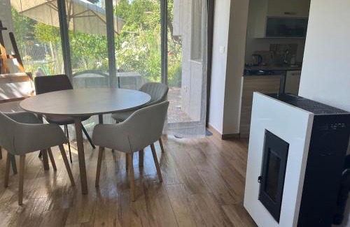Strpacici Apartment | Garden Fresh Stay