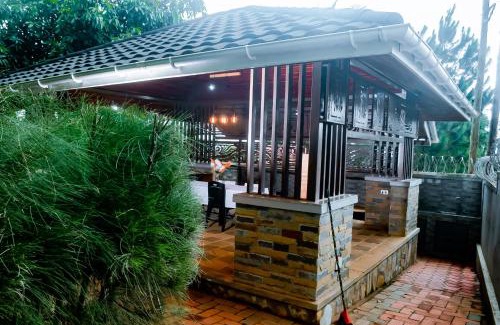 Kampala Apartment | Garden house