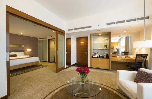 Tan Binh Hotel | Garden Plaza Saigon (Formerly PARKROYAL Saigon)