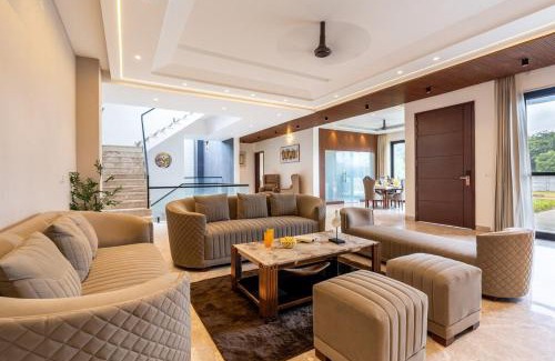 Bandhwari Villa | Gardenia 4-BHK Farmhouse with Private Pool, Game Zone, & Lush Garden