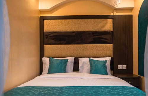 Kikuyu Bed & Breakfast | Gardens Executive Suites