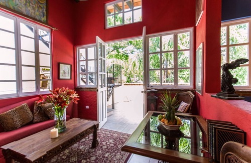 Emiliano Zapata Bed & Breakfast | Garlands del Rio Riverside Boutique Hotel