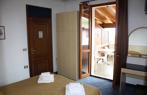 Gardola Hotel | Garnì Hotel Tignale