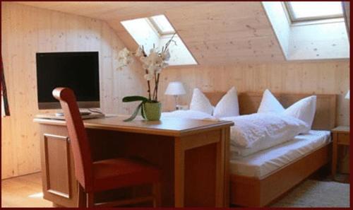 Grossdorf House | Gasthaus Engel