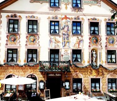 Garmisch-Partenkirchen House | Gasthof zum Rassen