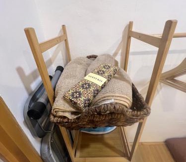 Imus House | Gavin's Cozy Place Wifi Petfriendly Karaoke Parking