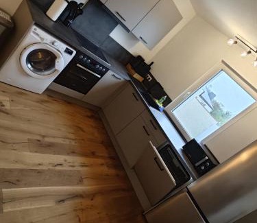 Horchheim Apartment | Gemütliche 2 Zim Wohnung mit Fahrradstellplätzen