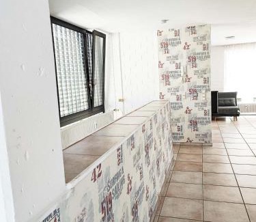 Mombach Apartment | Gemütliche Wohnung 12-2 nah Wildpark in Mainz