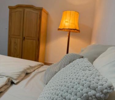 Alt-Knielingen House | Gemütliches Buchen Zimmer mit Gemeinschaftsbad